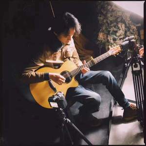 老师开裆黑丝自慰喷水
